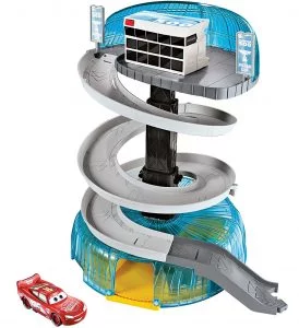 Disney Pixar Cars 3 Florida Speedway Spiral Playset