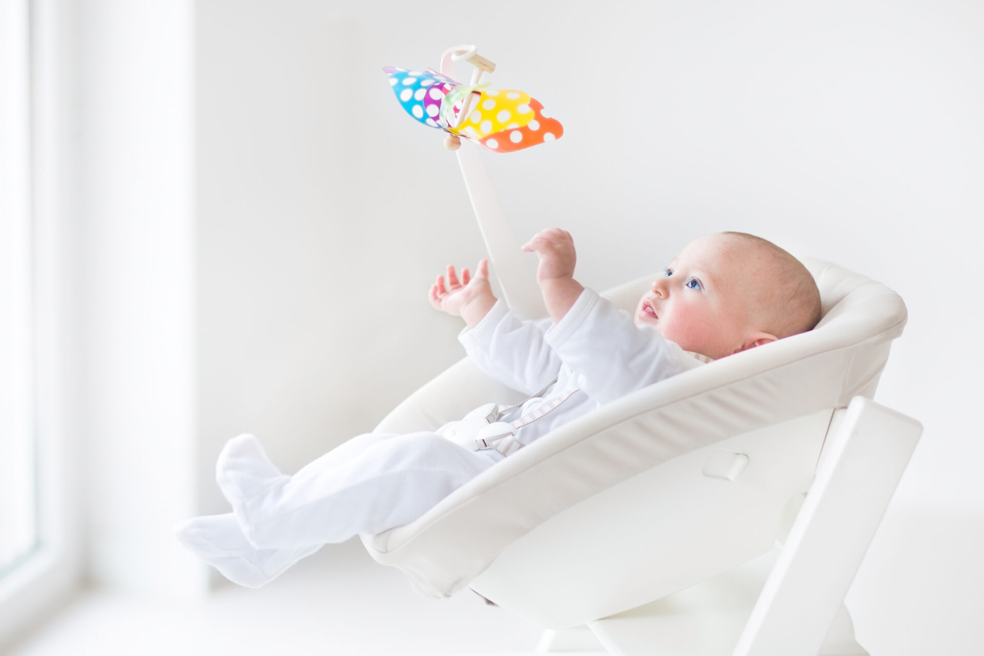 8 Best Space Saving Baby Swing for Compact & Small Spaces 2024