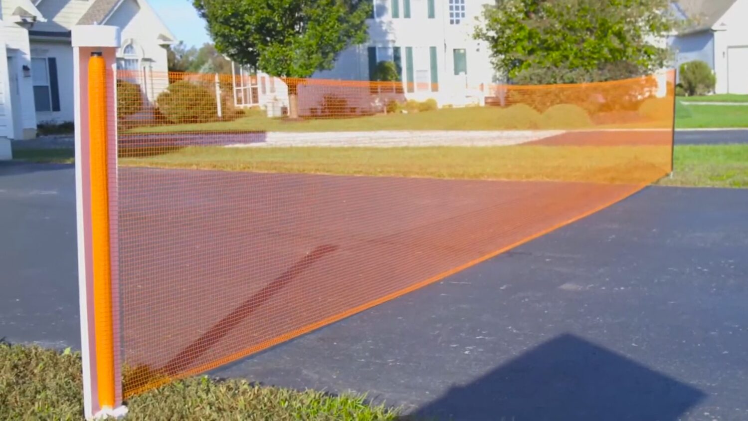 11 Best Retractable Driveway Fence, Gates & Play Safety Signs 2024