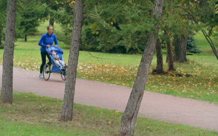 Best All-Terrain Strollers for Sand & Gravel Roads